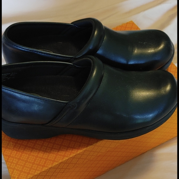 safe T step Shoes - SAFE T STRAP, Black Clog, Size 10